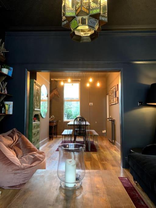 Chic Townhouse Near Tunnels Beaches Ilfracombe Exteriör bild