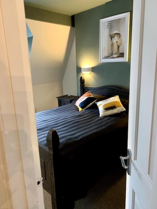 Chic Townhouse Near Tunnels Beaches Ilfracombe Exteriör bild
