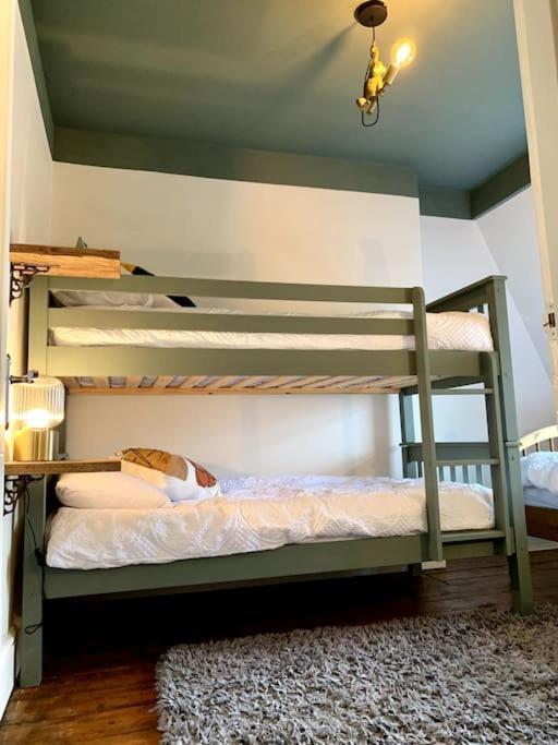 Chic Townhouse Near Tunnels Beaches Ilfracombe Exteriör bild